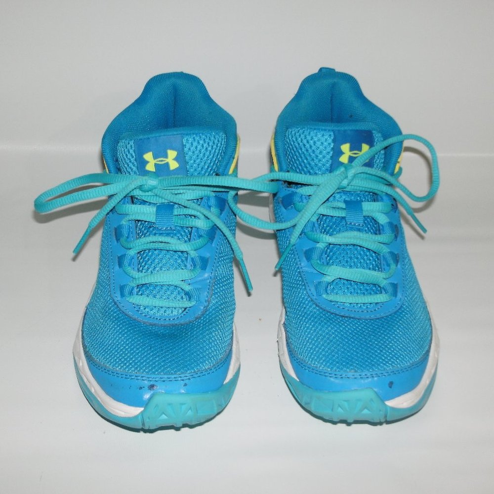 Under Armour Kids Size 4 - Picture 2 of 5